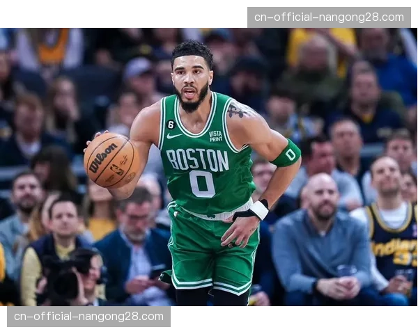 联盟更新伤情报告：绿军核心塔图姆因脚踝酸痛被列为每日观察