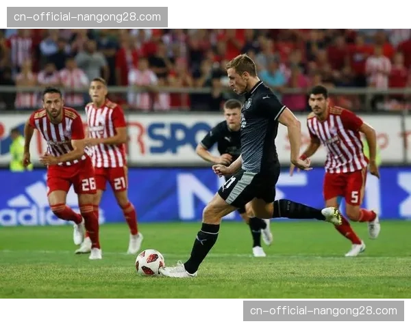 欧洲篮球联赛季后赛，皇家马德里主场险胜奥林匹亚科斯