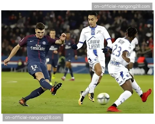 从法丙到法甲，欧塞尔小城球队的三年奇迹之旅