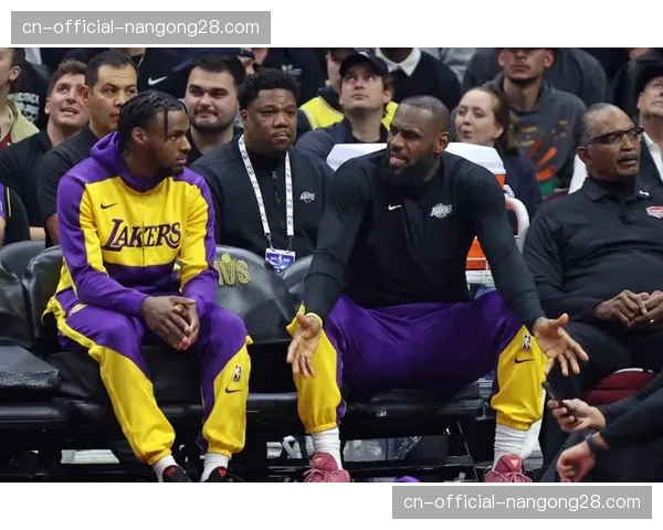 数据前瞻:湖人VS爵士,两队关键时刻“SLOB”战术得分率联盟垫底 数据前瞻:湖人VS爵士,两队关键时刻“SLOB”战术得分率联盟垫底