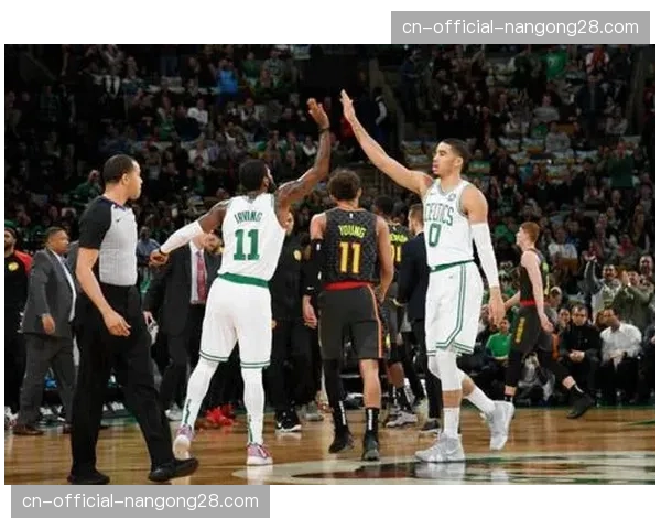 史蒂文斯成为联盟历史上第12位两次获得年度最佳高管奖项的管理者